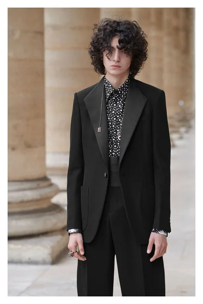 Look 33